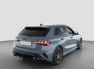 Audi NaviPLUS/Carbonschalensitze/Panoramadach/Kamera/HeadUpDisplay/280km/h Aufhebung/SONOS Sound/