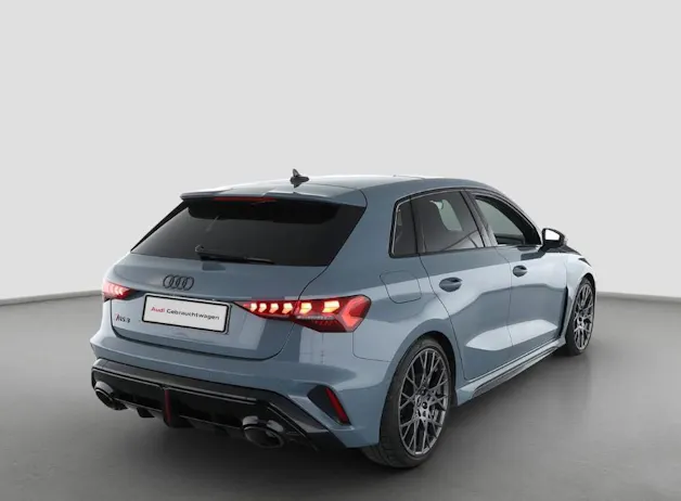 Audi NaviPLUS/Carbonschalensitze/Panoramadach/Kamera/HeadUpDisplay/280km/h Aufhebung/SONOS Sound/