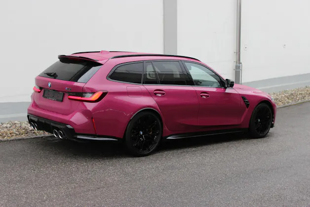 BMW M3 Touring xDrive Competition M CARBON EXTERIEURPAKET Sonderlackierung *STERNRUBIN*