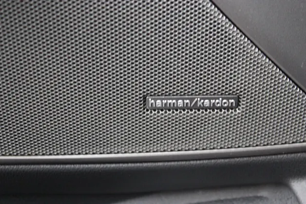 BMW M3 Touring xDrive Competition M CARBON EXTERIEURPAKET Sonderlackierung *STERNRUBIN*