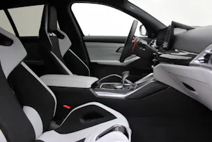BMW M3 Touring xDrive Competition M CARBON EXTERIEURPAKET Sonderlackierung *STERNRUBIN*