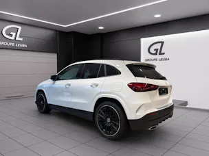 Mercedes-Benz GLA 200 7G-DCT