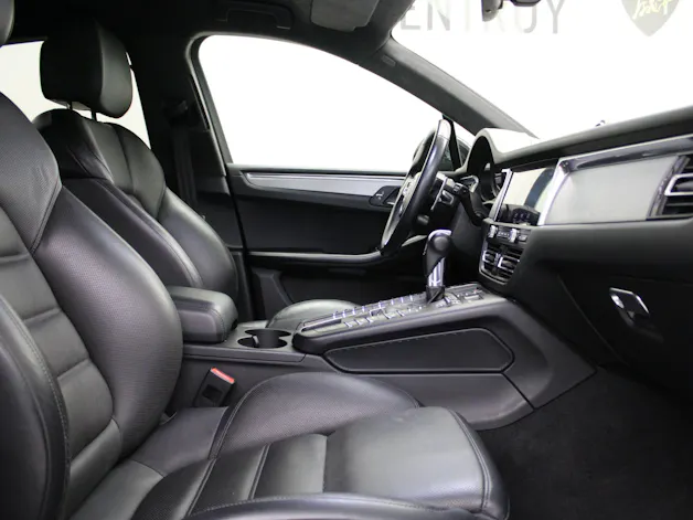 Porsche Macan Turbo PDK