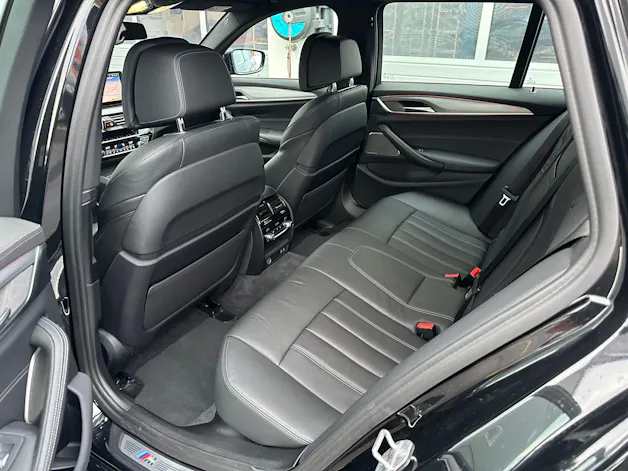BMW 530d xDrive 48V Touring M Sport Steptronic