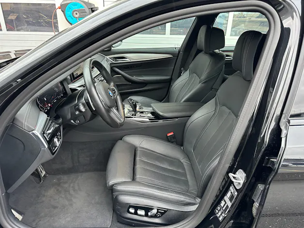 BMW 530d xDrive 48V Touring M Sport Steptronic
