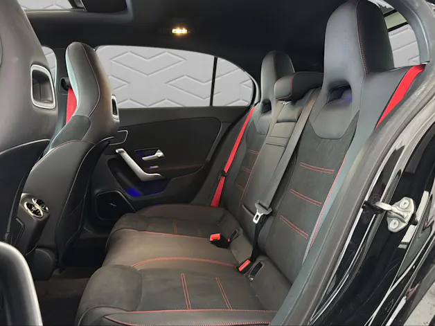 Mercedes-Benz A 35 AMG 4Matic Speedshift
