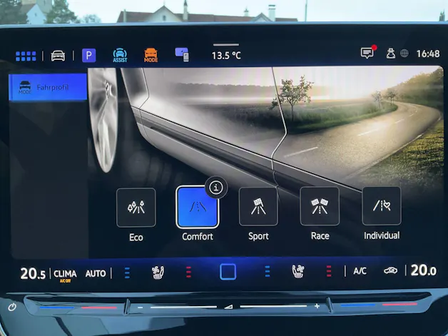 VW Golf Variant R 2.0 TSI 333PS 4 MOTION *** FACELIFT MIT TOPAUSSTATTUNG ***
