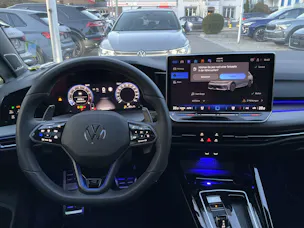 VW Golf Variant R 2.0 TSI 333PS 4 MOTION *** FACELIFT MIT TOPAUSSTATTUNG ***
