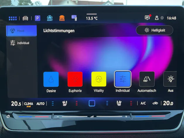 VW Golf Variant R 2.0 TSI 333PS 4 MOTION *** FACELIFT MIT TOPAUSSTATTUNG ***