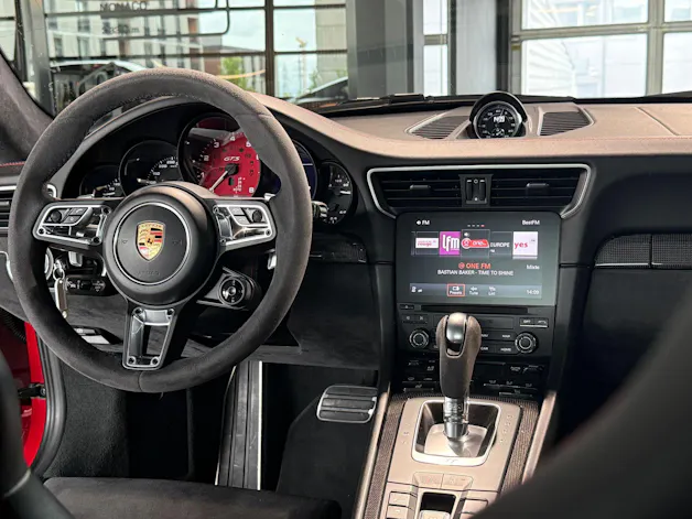Porsche 911 Carrera GTS PDK
