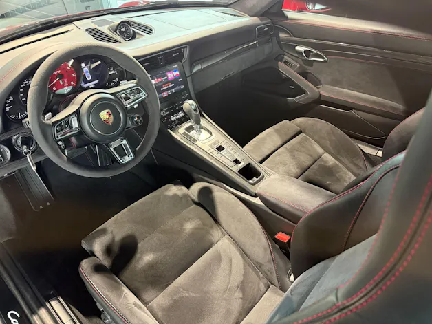 Porsche 911 Carrera GTS PDK