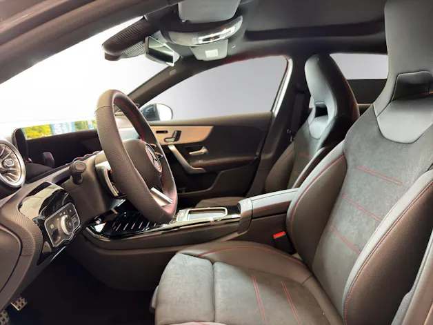 Mercedes-Benz A 220 4Matic 8G-DCT
