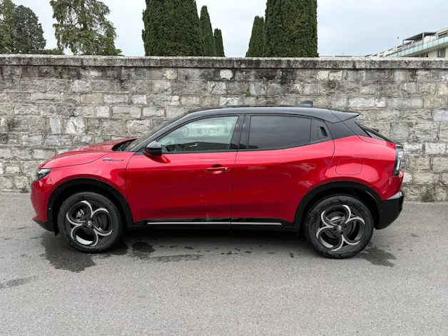 ALFA ROMEO Junior 1.2 48V Hybrid Q4 Sport Spéciale