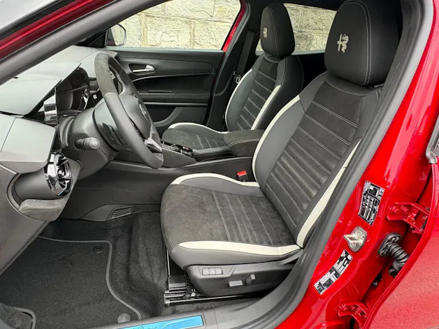 ALFA ROMEO Junior 1.2 48V Hybrid Q4 Sport Spéciale