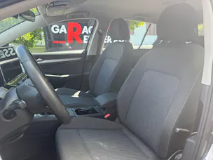 VW Golf 2.0 TDI 115 PS HANDSCHALTUNG *** FACELIFT ***