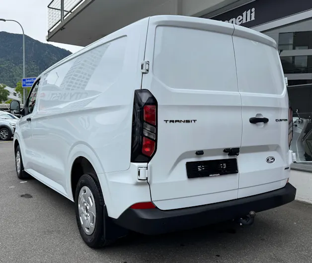 Ford Transit Custom 320 L2H1 Trend Automat 4x4