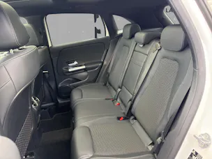 Mercedes-Benz GLA 250 Progressive 8G-DCT