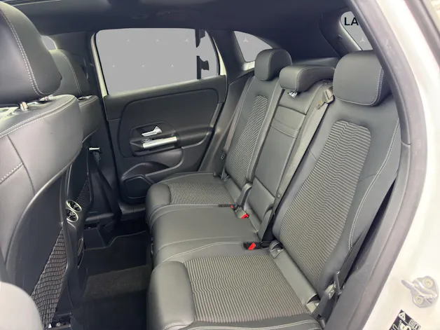 Mercedes-Benz GLA 250 Progressive 8G-DCT