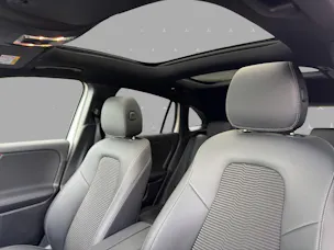 Mercedes-Benz GLA 250 Progressive 8G-DCT