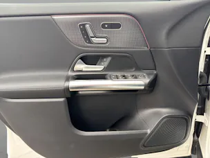 Mercedes-Benz GLA 250 Progressive 8G-DCT