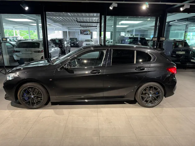 BMW M135i xDrive Steptronic