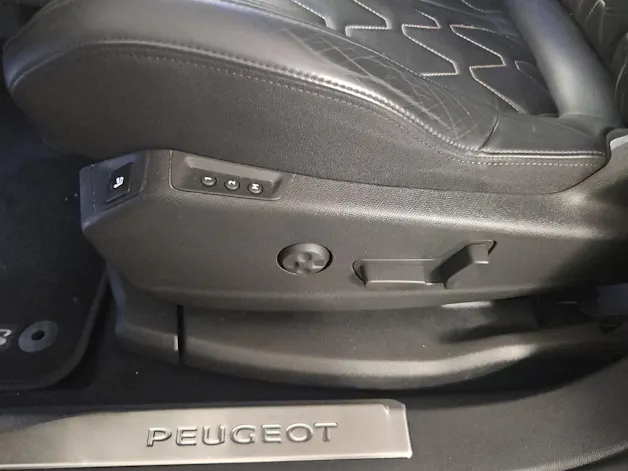 Peugeot 3008 1.6 THP GT Line EAT