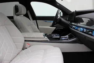 BMW 740d xDrive 48V M Sport Pro Individual DRAVITGRAU *1.9%-LEASINGAKTION*