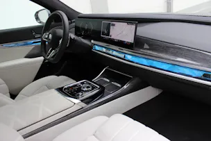 BMW 740d xDrive 48V M Sport Pro Individual DRAVITGRAU *1.9%-LEASINGAKTION*