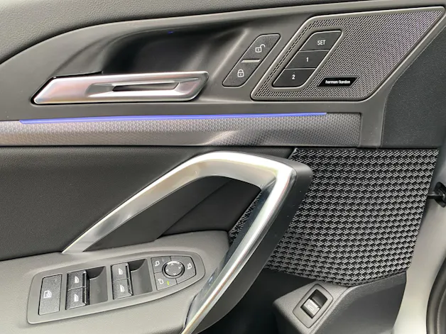 BMW iX1 xDrive 30 M Sport Pro