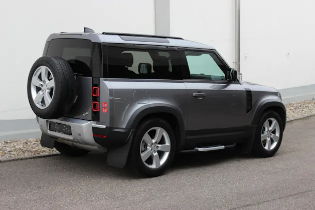 Land Rover Defender 90 3.0D I6 200 SE AT8