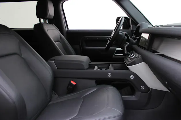 Land Rover Defender 90 3.0D I6 200 SE AT8