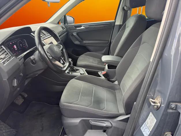 VW Tiguan 2.0 TDI SCR Elegance 4Motion DSG *** Garantie 5 ans / 150'000 Km ***