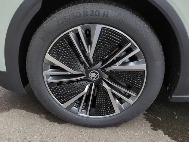Škoda Elroq 85x 4x4