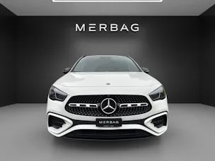 Mercedes-Benz GLA 220 4Matic 8G-DCT