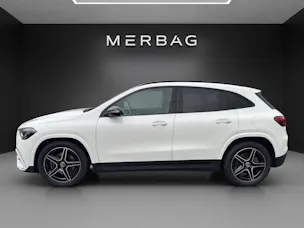 Mercedes-Benz GLA 220 4Matic 8G-DCT