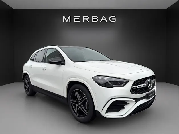 Mercedes-Benz GLA 220 4Matic 8G-DCT