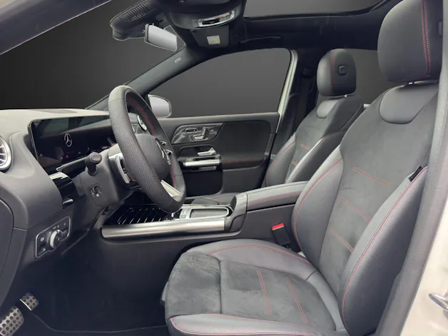 Mercedes-Benz GLA 220 4Matic 8G-DCT