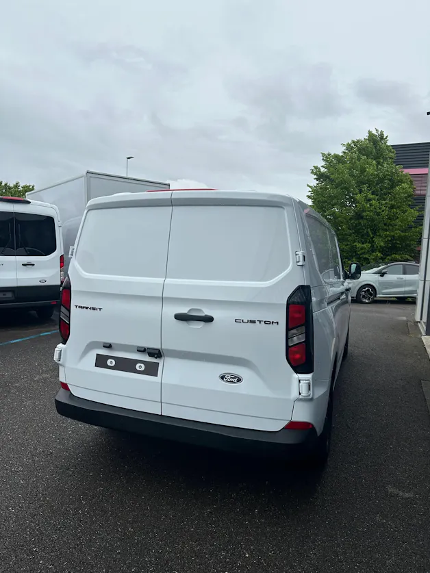 Ford Transit Custom Van 320 L2 2.0 EcoBl Trend/170CV/Aut.