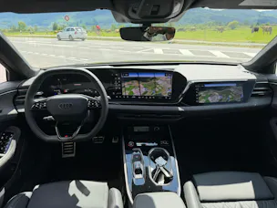 Audi A6 Avant TFSI quattro 270 kW S tronic