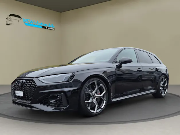 Audi RS4 Avant quattro tiptronic