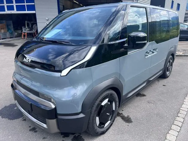 Kia PV5 Passenger 71.2 kWh Plus