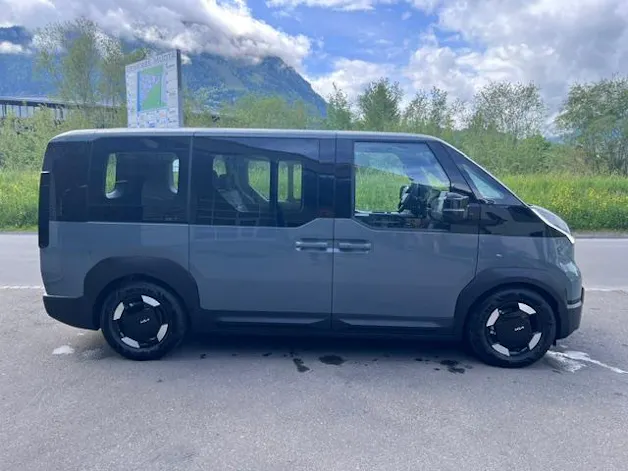 Kia PV5 Passenger 71.2 kWh Plus