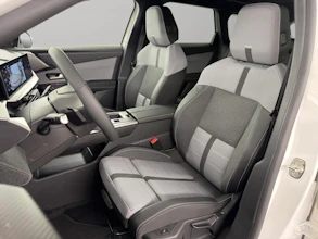 https://vehicle.imgix.net/4304202/4abcc1f8-9184-47b6-a698-3a4196cdae98.jpg
