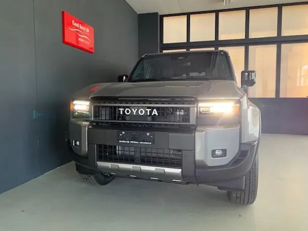 Toyota Land Cruiser 2.8 D 48V Invincible