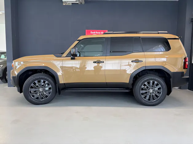Toyota Land Cruiser 2.8 D 48V Invincible