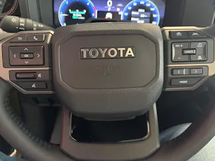 Toyota Land Cruiser 2.8 D 48V Invincible