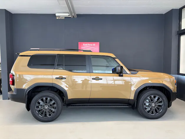Toyota Land Cruiser 2.8 D 48V Invincible