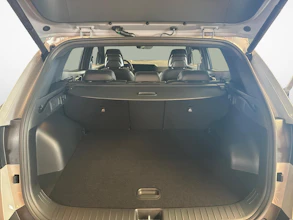 https://vehicle.imgix.net/4304228/b7d8b60c-9ada-4b59-bd05-0797c02f5e35.jpg