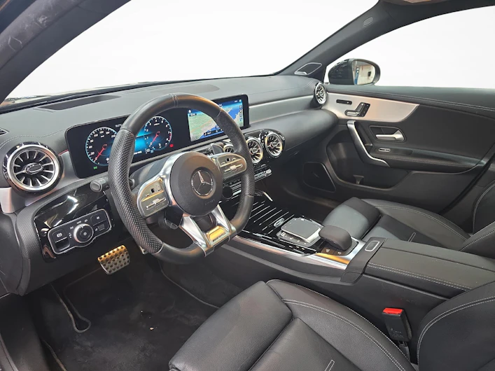 image du véhicule MERCEDES-BENZ A 45 AMG