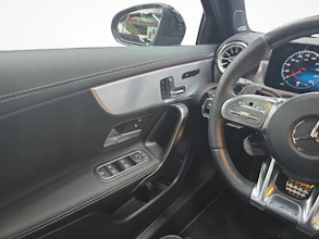 https://vehicle.imgix.net/4304257/d50f085f-68cb-4c01-b297-dfec70e950c4.jpg
